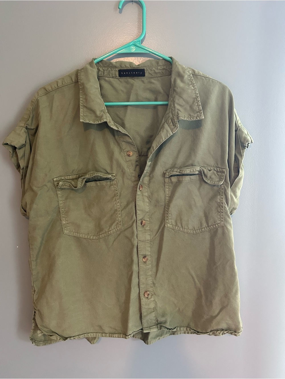 Sanctuary Women’s Olive Green Short-Sleeve Button-Down Shirt